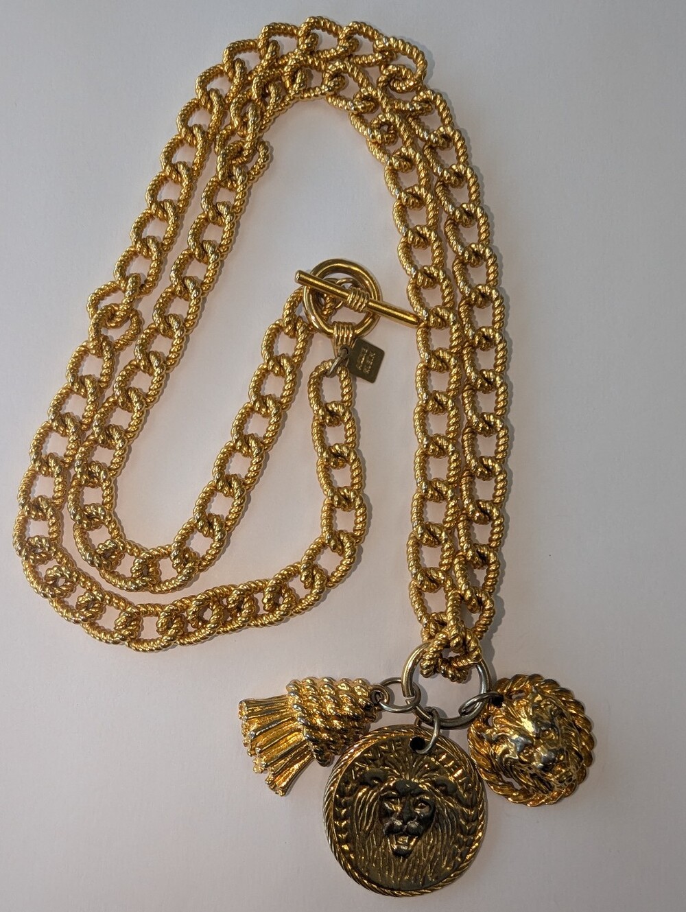 VTG HEAVY ANNE KLEIN GOLD TONE NECKLACE